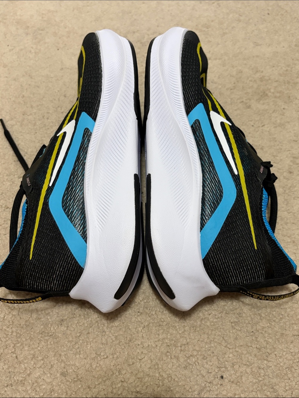 Nike Runners - Picture 5 of 10